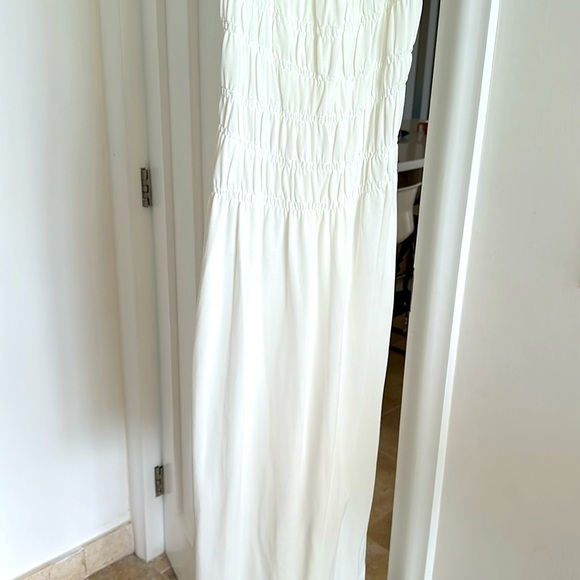 Gorgeous long white Zara dress with straps. - Picture 4 of 5